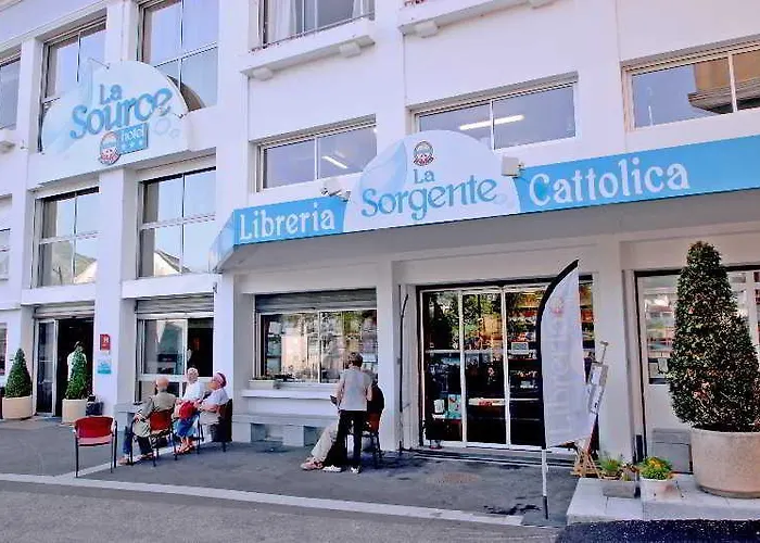 מלון La Source לורדה